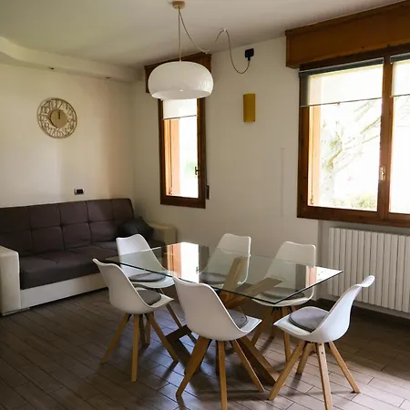 Civico58 Living * אימולה